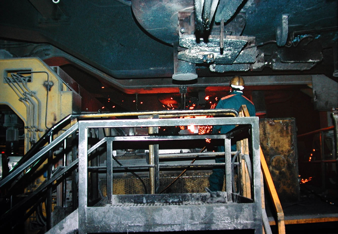 Mainoise / Colata continua.jpg